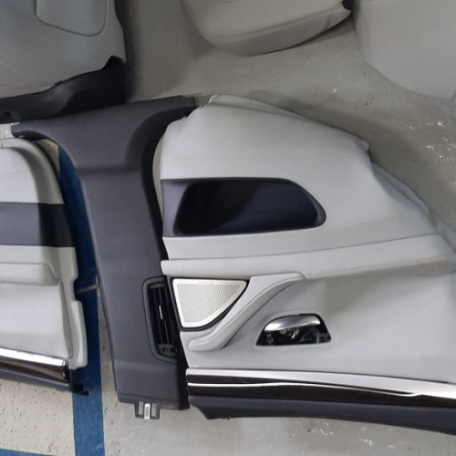 BMW M5 F10 Interiér 