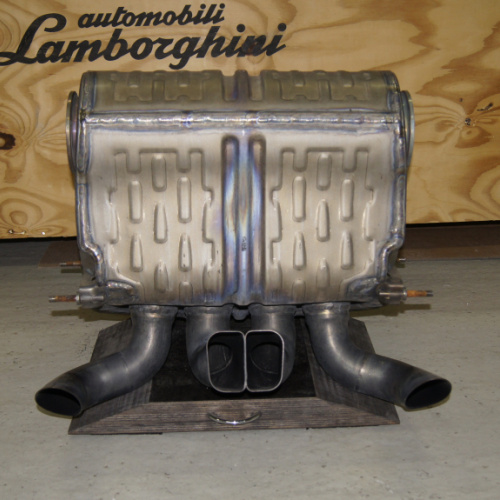 Bugatti Veyron výfuk, zadná časť OEM