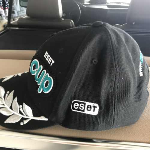 Eset V4 Cup šiltovka