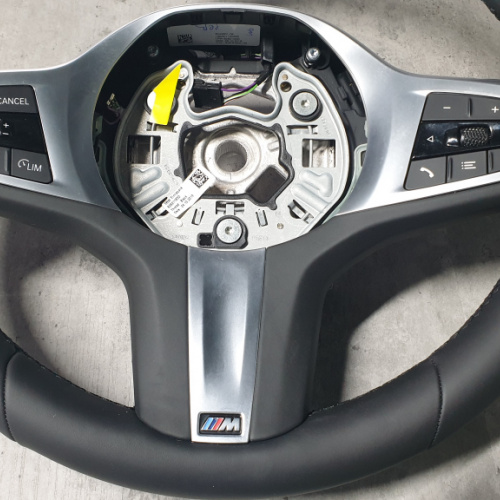 BMW G20 G21 G23 G28 F44 M-SPORT volant, Bez riadiacich pádiel